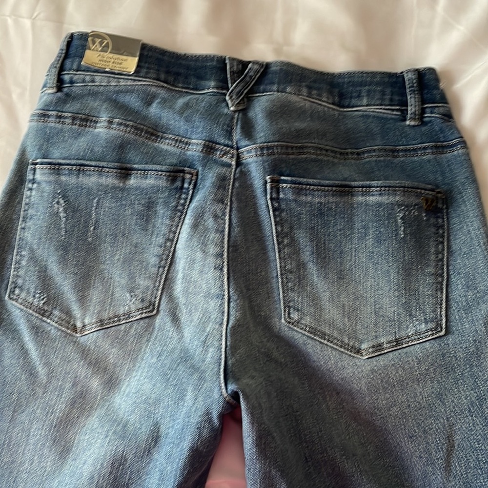 New jeans - Picture 3 of 3